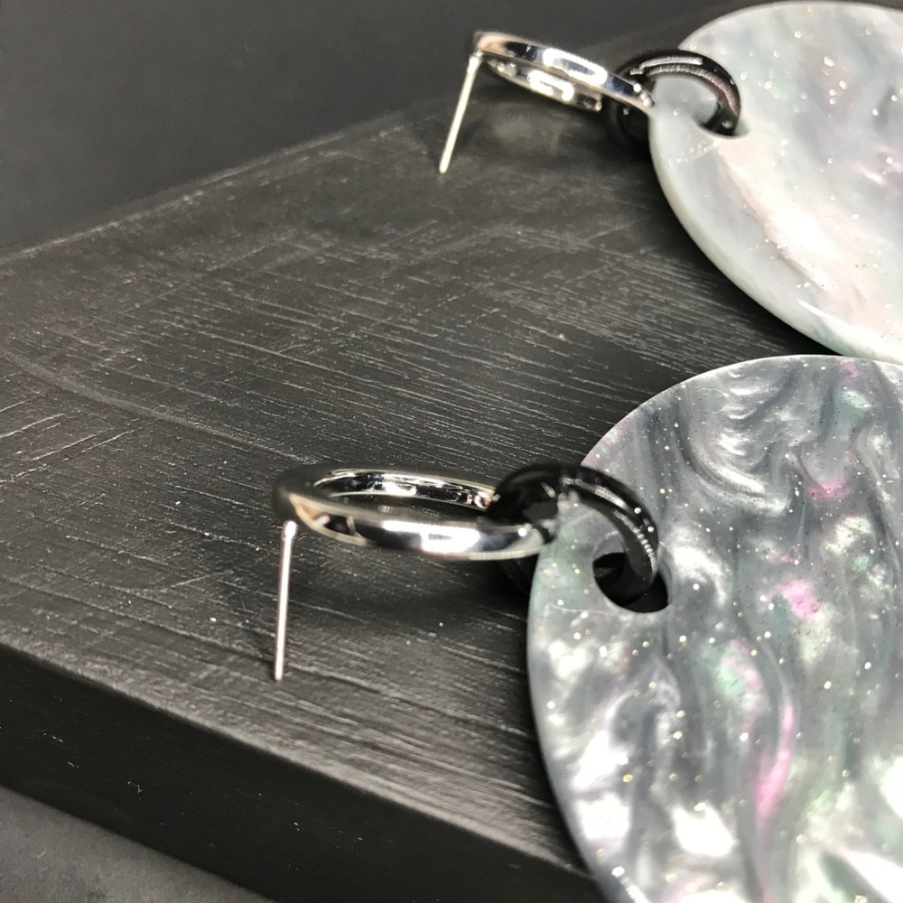 🆑 Milky Way Disc Drop Earrings - Picture 6 of 6